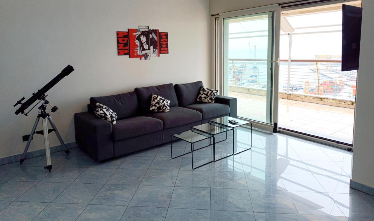 Apartmán Attico Con Vista Su Genova Exteriér fotografie