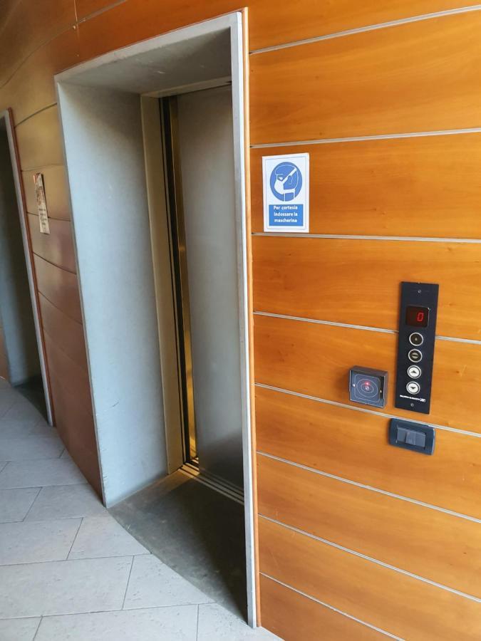 Apartmán Attico Con Vista Su Genova Exteriér fotografie
