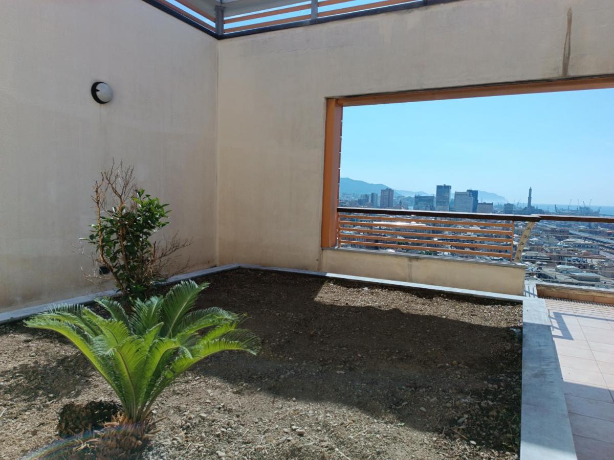 Apartmán Attico Con Vista Su Genova Exteriér fotografie